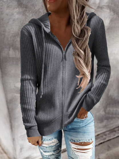 LM | Timeless and stylish winter sweater