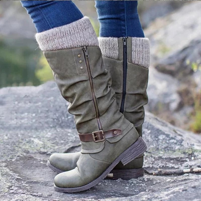 LM | Orthopaedic boots with flat heel