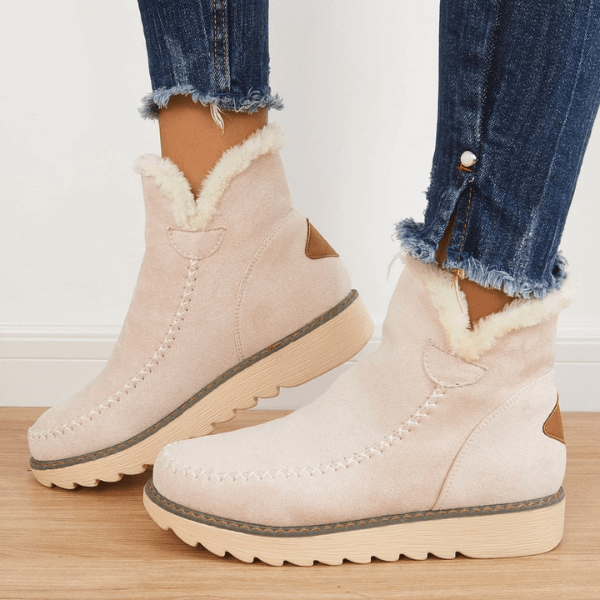 LM | Fur boots for a comfortable winter!