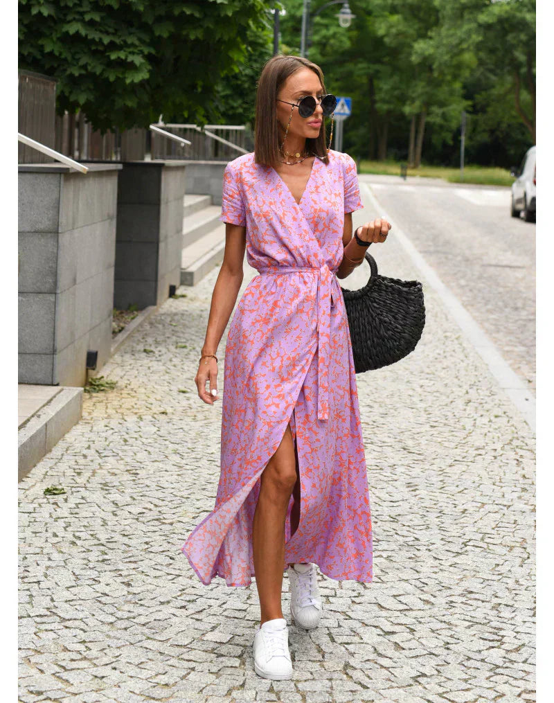 LM | Elegant dress with V-neck