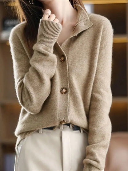LM | Classic and stylish winter cardigan