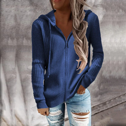 LM | Timeless and stylish winter sweater