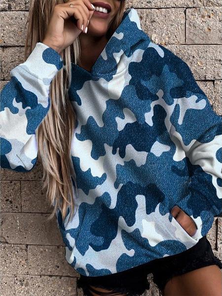 LM | Uncomplicated and trendy hoodie