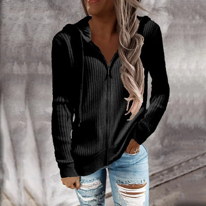 LM | Timeless and stylish winter sweater